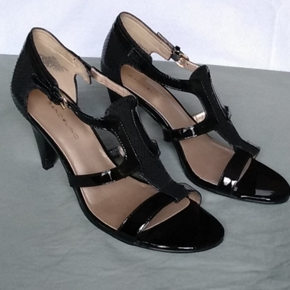 Bandolino Shoes - Bandolino  Black Dacia Sandals